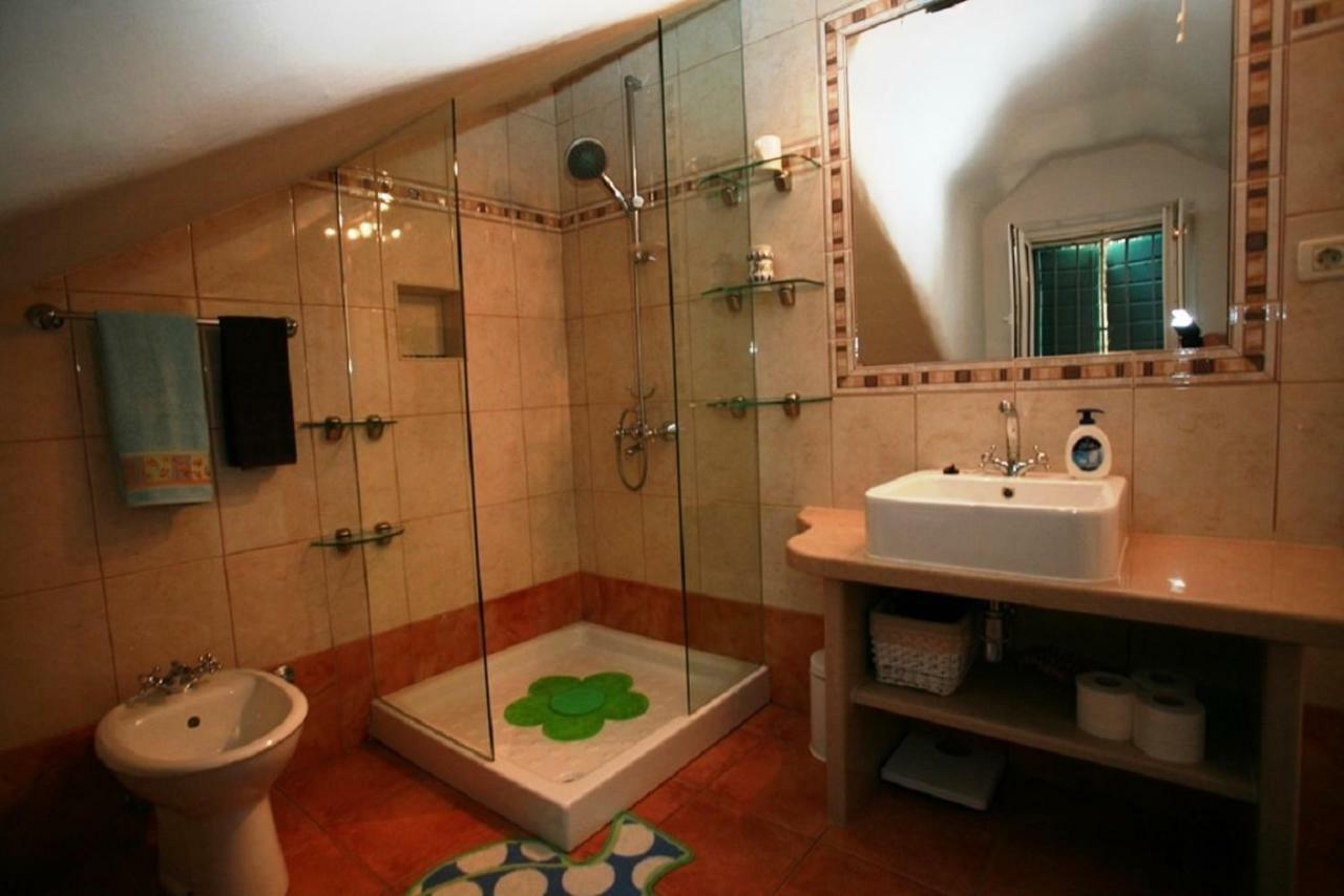 Deluxe Villa Sirena On The Beach With Pool Supetar Exterior foto