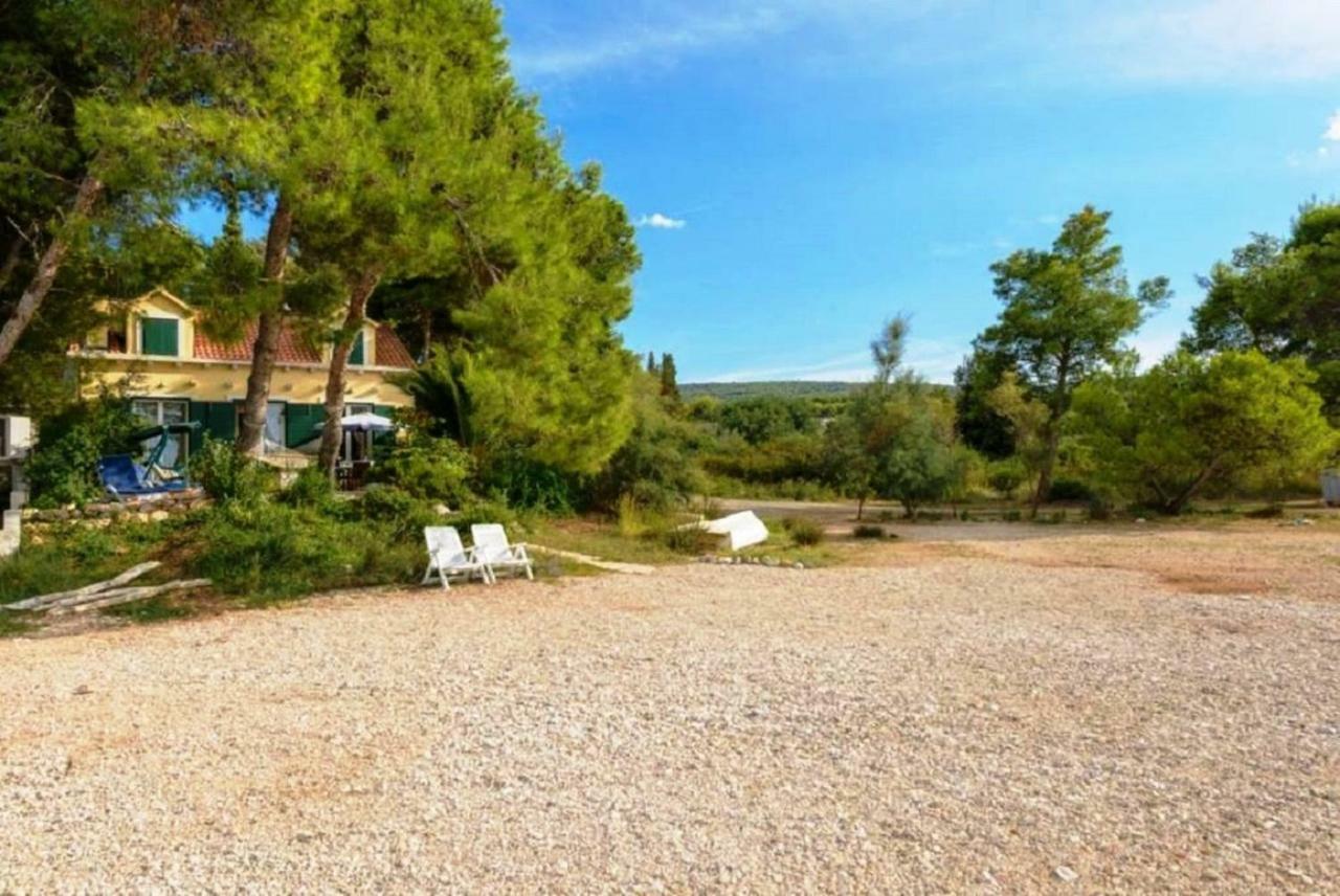 Deluxe Villa Sirena On The Beach With Pool Supetar Exterior foto
