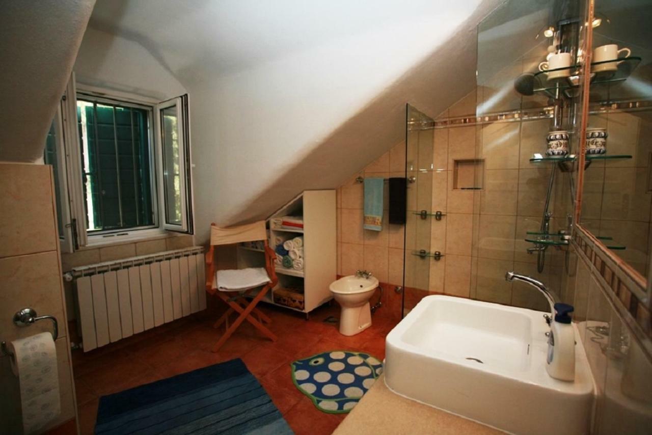 Deluxe Villa Sirena On The Beach With Pool Supetar Exterior foto