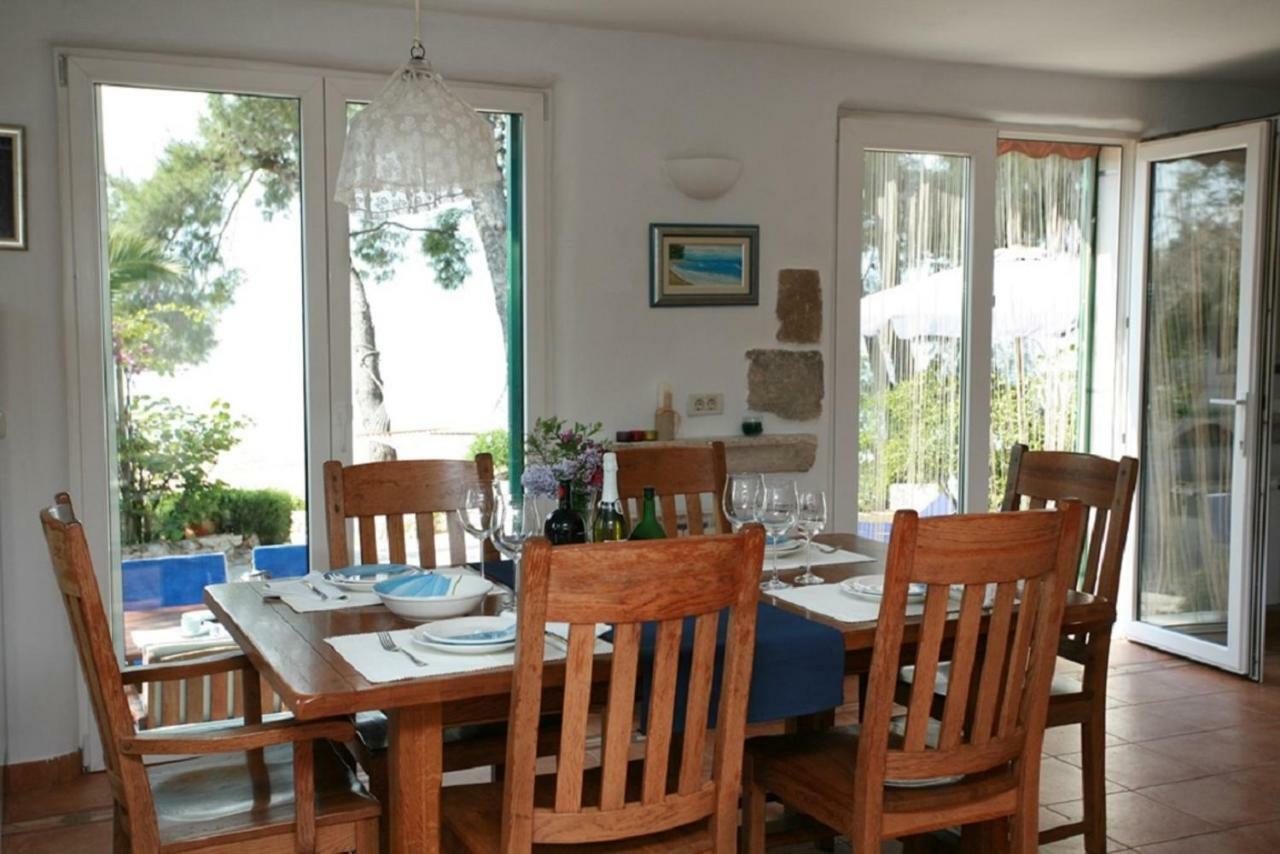 Deluxe Villa Sirena On The Beach With Pool Supetar Exterior foto