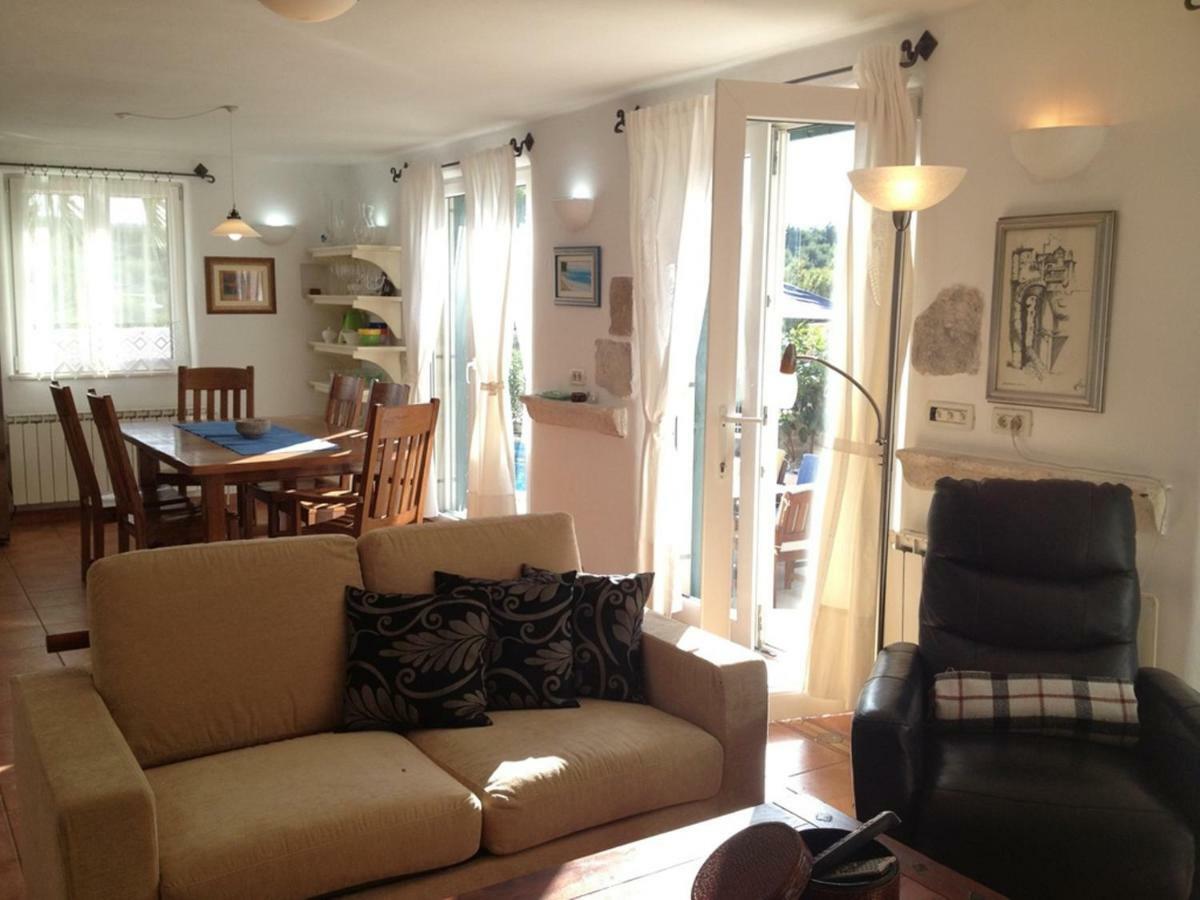 Deluxe Villa Sirena On The Beach With Pool Supetar Exterior foto